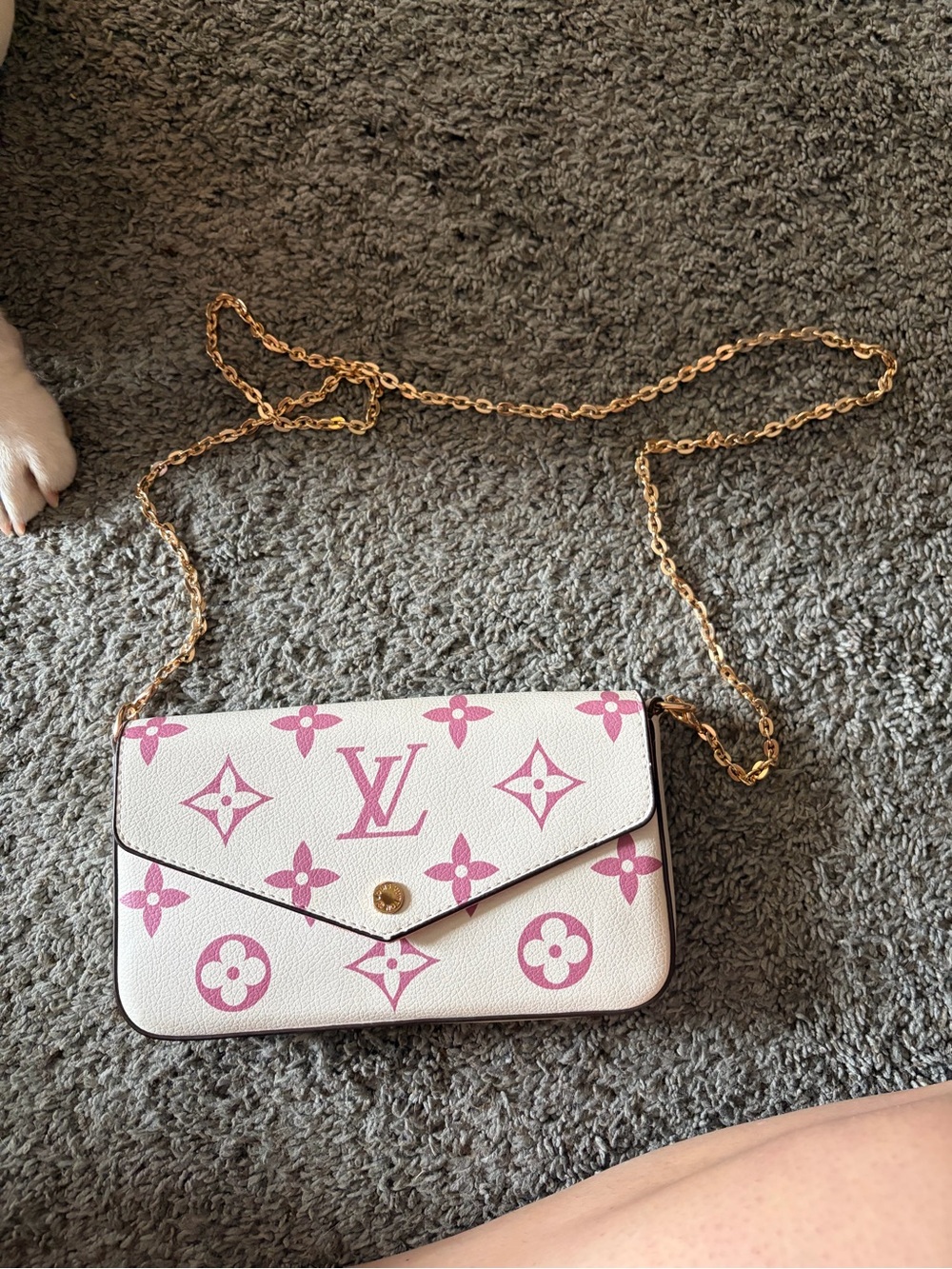Louis Vuitton Pink Monogram Envelope Crossbody Bag